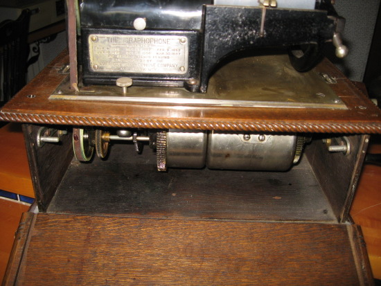 Graphophone Grand, motor