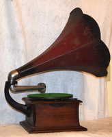 a fourth thumbnail of Columbia Graphophone type BZ