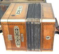 a second thumbnail of Tanzbar accordion